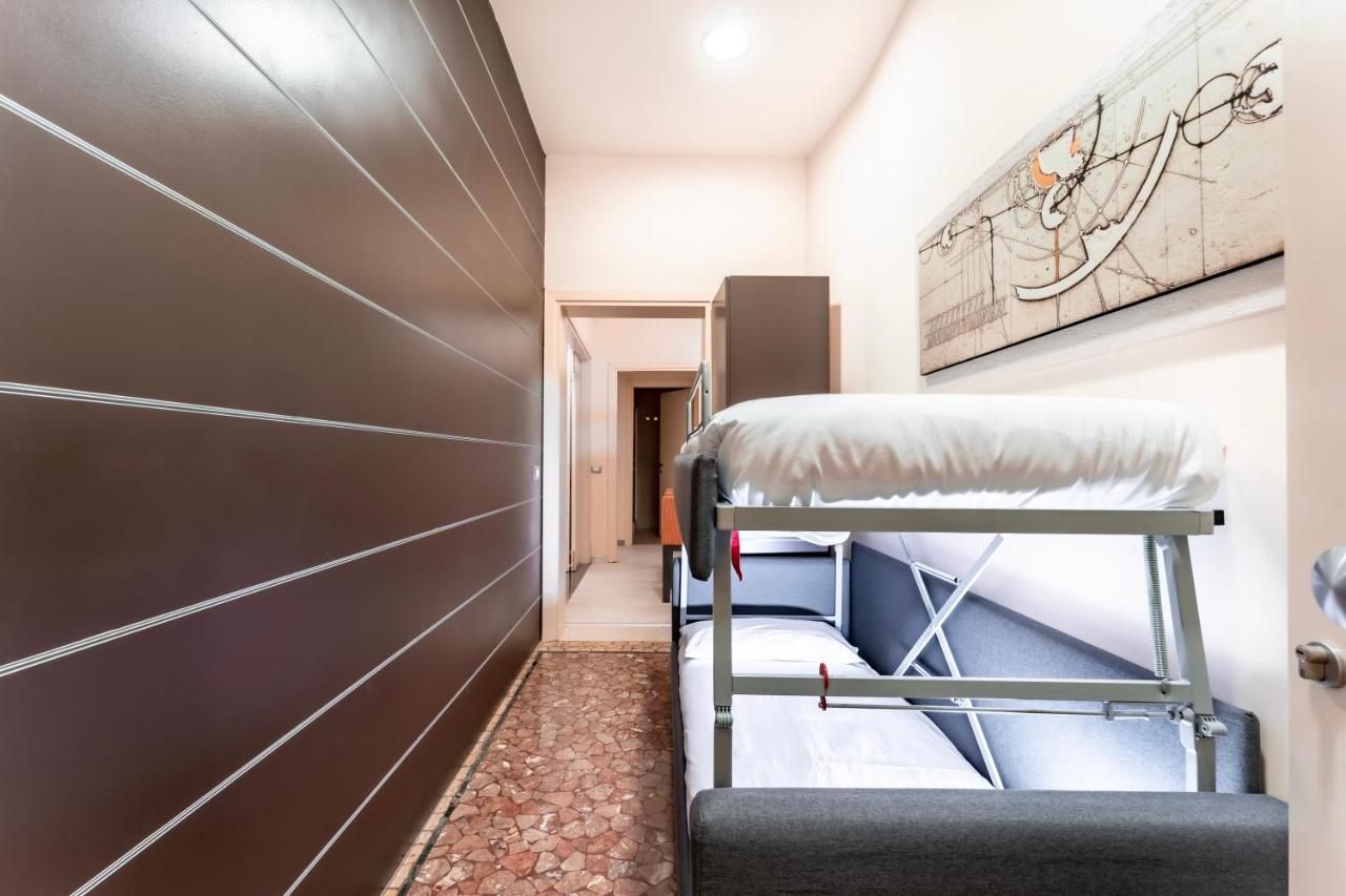 Residenza Manin Apartments Венеція Екстер'єр фото